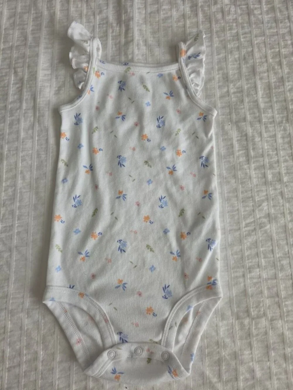 Carter's Child of Mine Baby Girl Bodysuit 24M White Floral Ruffle Sleeveless Cot